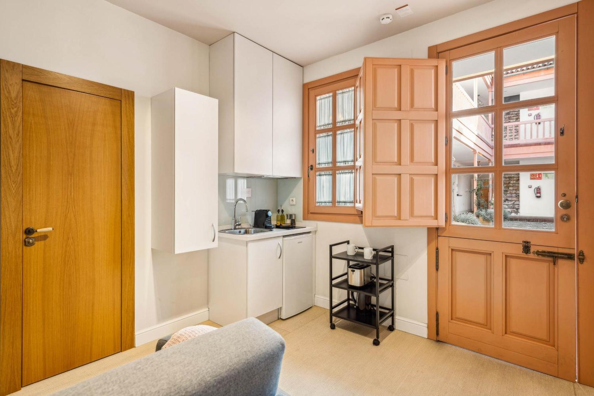 Limehome Cordoba Calle Pozanco Стая снимка
