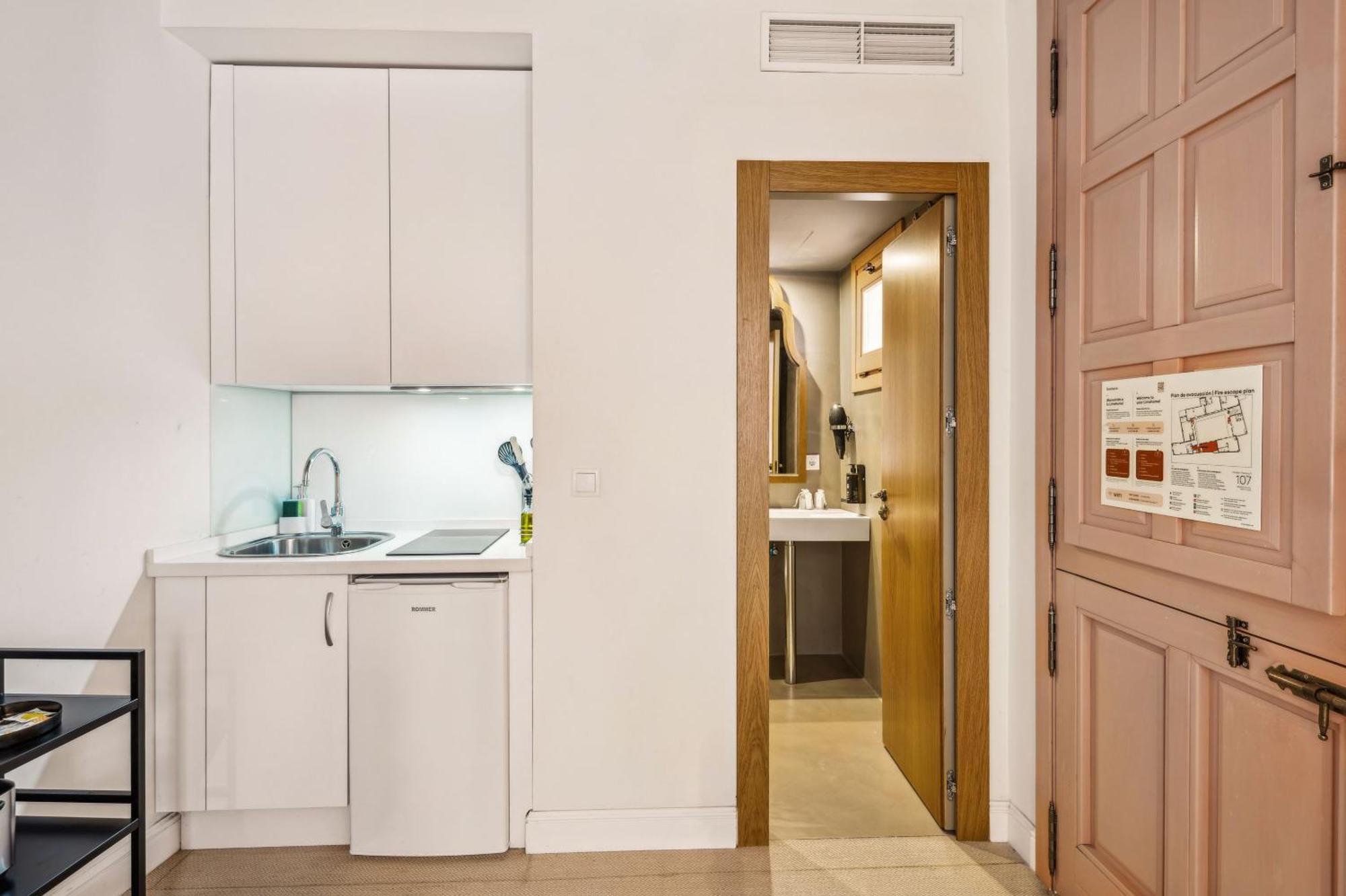 Limehome Cordoba Calle Pozanco Стая снимка
